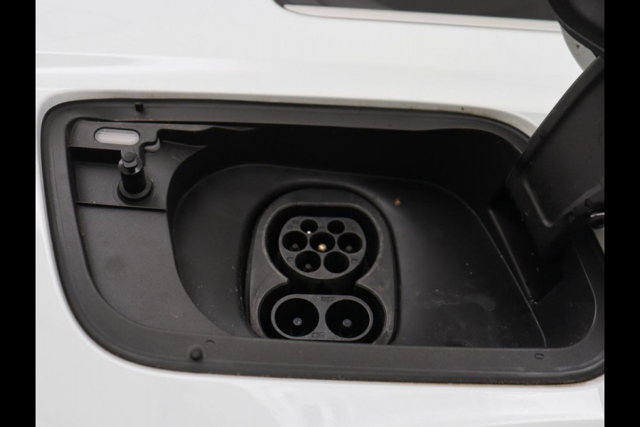 Audi Q4 e-tron 35 Launch edition 55 kWh | SOH 91% | Warmtepomp | Stoelverwarming | Carplay | Full LED | 19'' | Navigatie | PDC