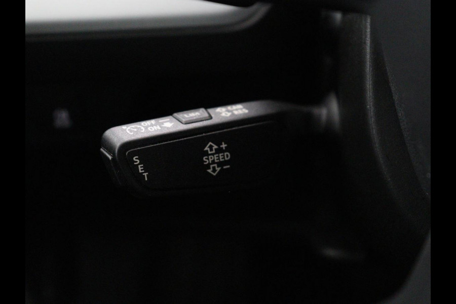 Audi Q4 e-tron 35 Launch edition 55 kWh | SOH 91% | Warmtepomp | Stoelverwarming | Carplay | Full LED | 19'' | Navigatie | PDC