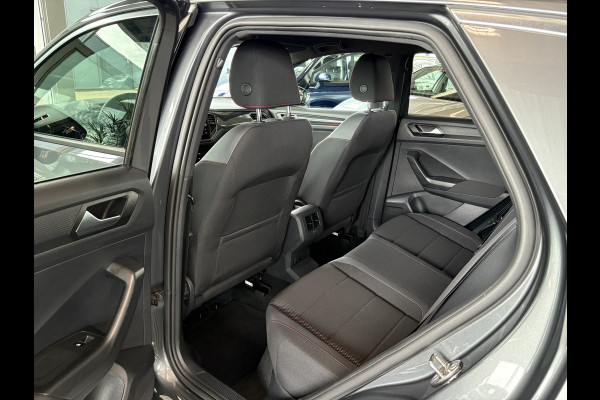 Volkswagen T-Roc 1.5 TSi 150PK DSG Sport Bns R-Line AFN.TREKHAAK/19INCH/CAMERA/NAVI/VIRTUAL/CARPLAY/PDC
