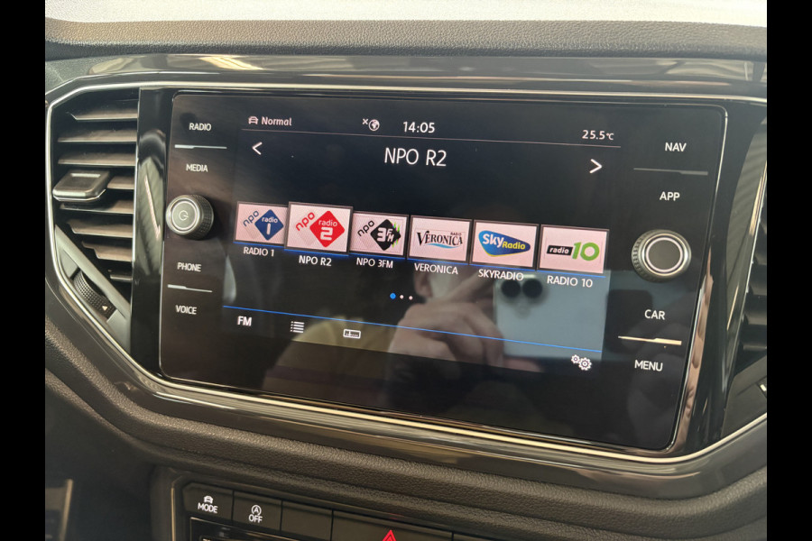 Volkswagen T-Roc 1.5 TSi 150PK DSG Sport Bns R-Line AFN.TREKHAAK/19INCH/CAMERA/NAVI/VIRTUAL/CARPLAY/PDC