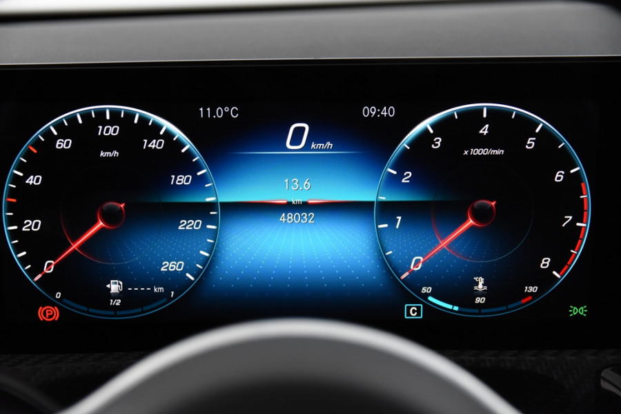 Mercedes-Benz CLA-Klasse Shooting Brake 180 Business Solution *1ste Eigenaar*Navigatie*Stoelverwarming*Camera*