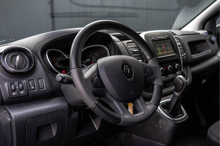 Renault Trafic L2H1 | 146 PK | LED | Automaat | Camera | Cruise | Navi | Trekhaak