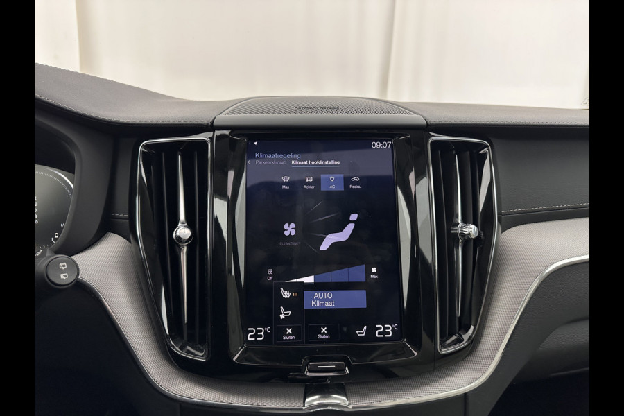 Volvo XC60 2.0 T8 Twin Engine AWD Inscription Aut. *PANO | HEAD-UP | LEATHER | FULL-LED | MEMORY-PACK | HARMAN/KARDON | TOP-VIEW | DIGI-COCKPIT | KEYLESS | HEATED-SPORTSEATS | NAVI-FULLMAP | ECC | PDC | ADAPTIVE-CRUISE | 20''ALU | TOWBAR