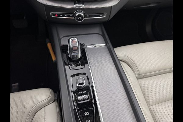 Volvo XC60 2.0 T8 Twin Engine AWD Inscription Aut. *PANO | HEAD-UP | LEATHER | FULL-LED | MEMORY-PACK | HARMAN/KARDON | TOP-VIEW | DIGI-COCKPIT | KEYLESS | HEATED-SPORTSEATS | NAVI-FULLMAP | ECC | PDC | ADAPTIVE-CRUISE | 20''ALU | TOWBAR