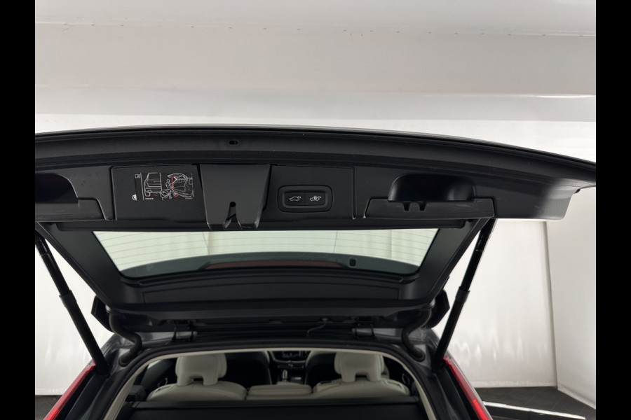 Volvo XC60 2.0 T8 Twin Engine AWD Inscription Aut. *PANO | HEAD-UP | LEATHER | FULL-LED | MEMORY-PACK | HARMAN/KARDON | TOP-VIEW | DIGI-COCKPIT | KEYLESS | HEATED-SPORTSEATS | NAVI-FULLMAP | ECC | PDC | ADAPTIVE-CRUISE | 20''ALU | TOWBAR