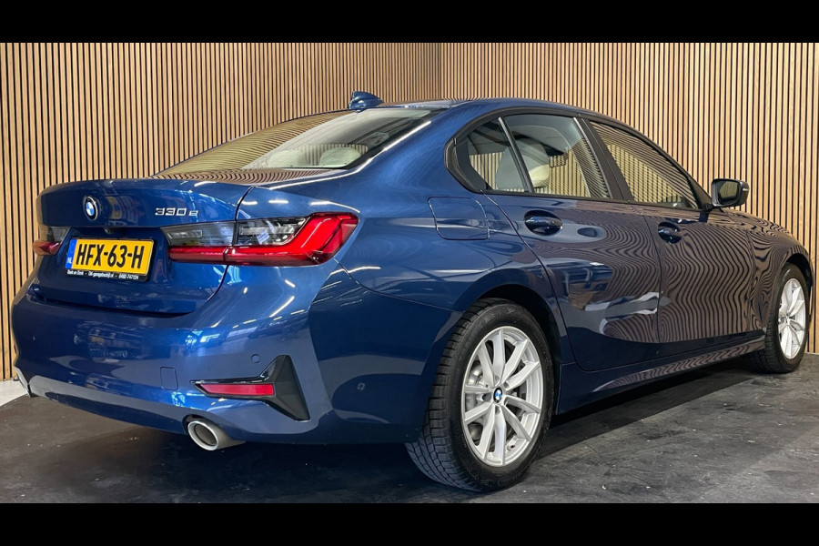 BMW 3-serie 330e High Executive|184 PK|VOLLEDER|DIGITAL COCKPIT|APPLE CARPLAY/ANDROID|CAMERA|NAVIGATIE|LMV|PDC|