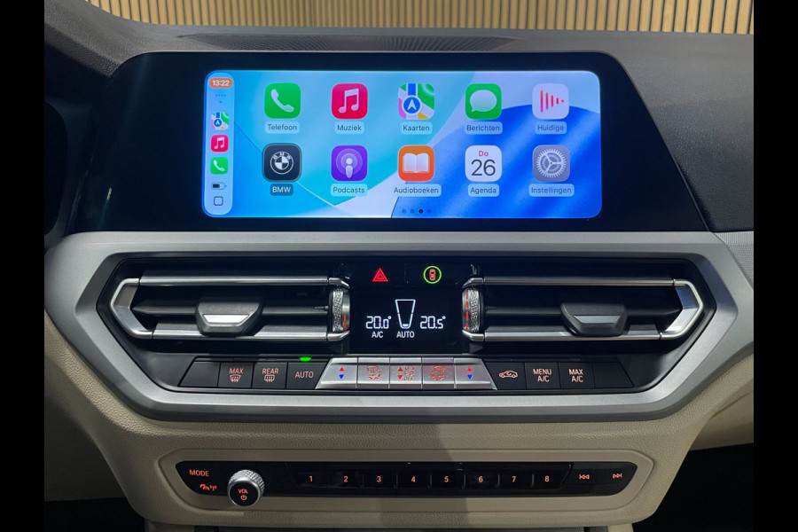 BMW 3-serie 330e High Executive|184 PK|VOLLEDER|DIGITAL COCKPIT|APPLE CARPLAY/ANDROID|CAMERA|NAVIGATIE|LMV|PDC|