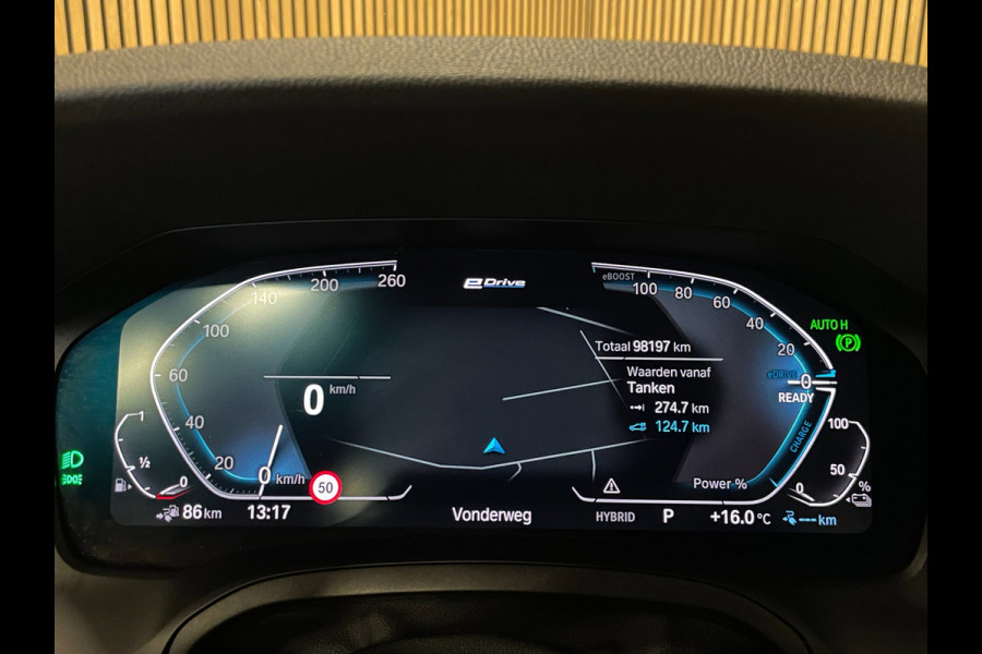 BMW 3-serie 330e High Executive|184 PK|VOLLEDER|DIGITAL COCKPIT|APPLE CARPLAY/ANDROID|CAMERA|NAVIGATIE|LMV|PDC|