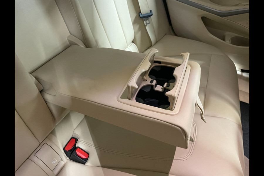 BMW 3-serie 330e High Executive|184 PK|VOLLEDER|DIGITAL COCKPIT|APPLE CARPLAY/ANDROID|CAMERA|NAVIGATIE|LMV|PDC|
