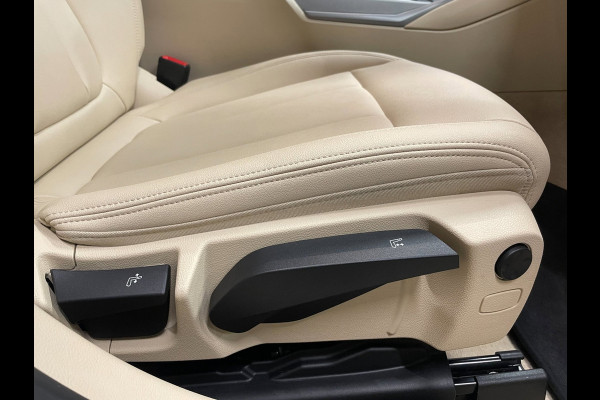 BMW 3-serie 330e High Executive|184 PK|VOLLEDER|DIGITAL COCKPIT|APPLE CARPLAY/ANDROID|CAMERA|NAVIGATIE|LMV|PDC|