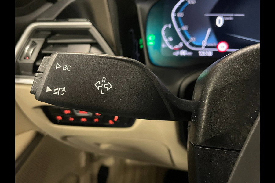 BMW 3-serie 330e High Executive|184 PK|VOLLEDER|DIGITAL COCKPIT|APPLE CARPLAY/ANDROID|CAMERA|NAVIGATIE|LMV|PDC|