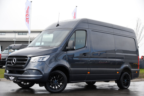Mercedes-Benz Sprinter 319 V6 3.0 CDI L2H2 PB Edition Cruise, 360 Camera, Carplay, LED, 3500kg Trekhaak, LED, NAVI, Virtual, Uniek!