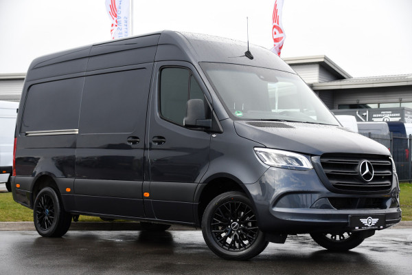 Mercedes-Benz Sprinter 319 V6 3.0 CDI L2H2 PB Edition Cruise, 360 Camera, Carplay, LED, 3500kg Trekhaak, LED, NAVI, Virtual, Uniek!