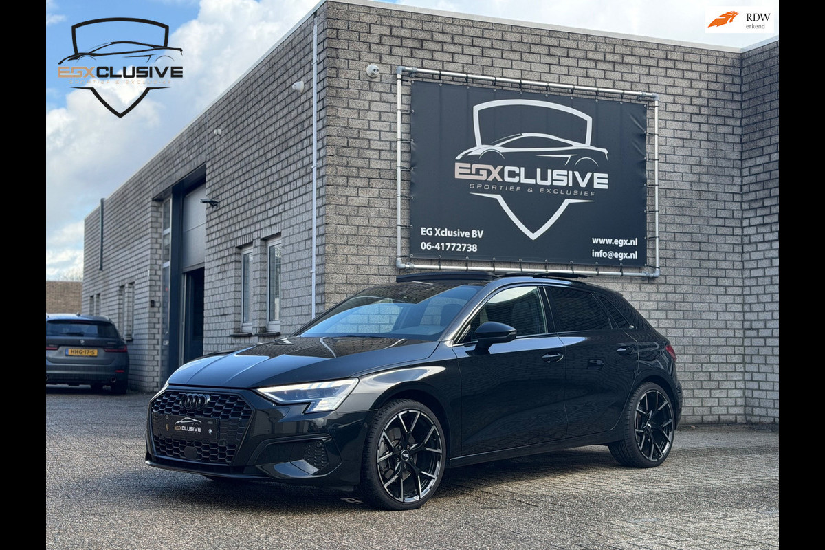 Audi A3 Sportback 35 TFSI S edition PANO/CAMERA/RS Stoelen