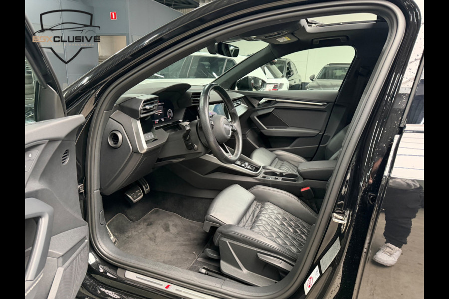 Audi A3 Sportback 35 TFSI S edition PANO/CAMERA/RS Stoelen