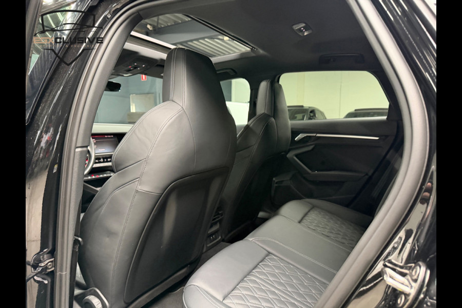 Audi A3 Sportback 35 TFSI S edition PANO/CAMERA/RS Stoelen