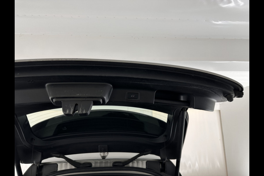 Jaguar F-Pace 3.0d First Edition AWD (INCL-BTW) Aut. *PANO | LEATHER | XENON | MEMORY-PACK | DIGI-COCKPIT | MERIDIAN-SOUND | NAVI-FULLMAP | CAMERA | HEATED-COMFORTSEATS | AMBIENTLIGHT | SHIFTPADDLES | ECC | PDC | CRUISE | TOWBAR