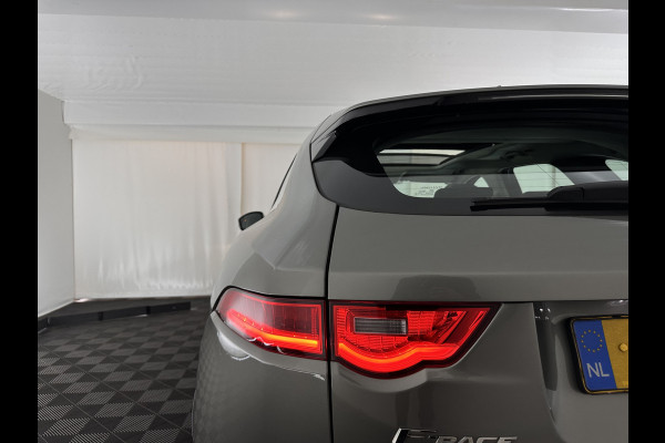 Jaguar F-Pace 3.0d First Edition AWD (INCL-BTW) Aut. *PANO | LEATHER | XENON | MEMORY-PACK | DIGI-COCKPIT | MERIDIAN-SOUND | NAVI-FULLMAP | CAMERA | HEATED-COMFORTSEATS | AMBIENTLIGHT | SHIFTPADDLES | ECC | PDC | CRUISE | TOWBAR