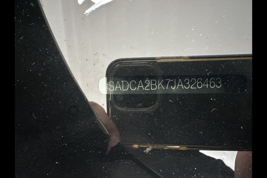 Jaguar F-Pace 3.0d First Edition AWD (INCL-BTW) Aut. *PANO | LEATHER | XENON | MEMORY-PACK | DIGI-COCKPIT | MERIDIAN-SOUND | NAVI-FULLMAP | CAMERA | HEATED-COMFORTSEATS | AMBIENTLIGHT | SHIFTPADDLES | ECC | PDC | CRUISE | TOWBAR