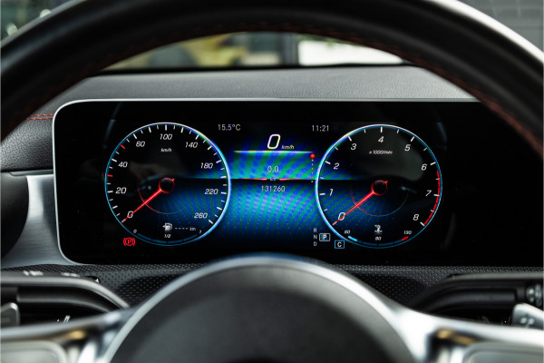 Mercedes-Benz CLA-Klasse CLA250 Premium Plus - AMG Line | Panorama | Camera | Stoelverwarming
