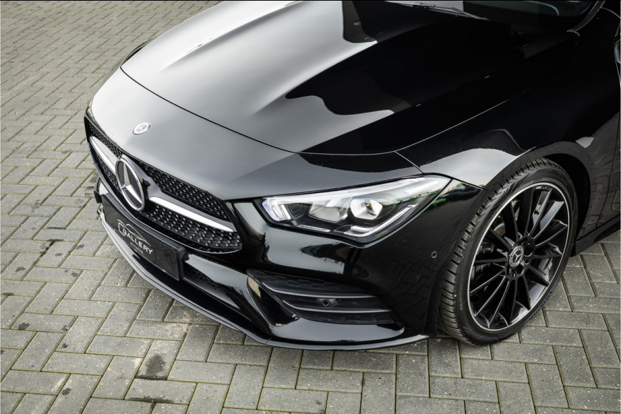Mercedes-Benz CLA-Klasse CLA250 Premium Plus - AMG Line | Panorama | Camera | Stoelverwarming