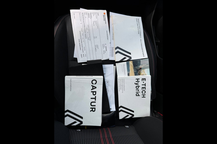 Renault Captur 1.6 E-Tech Hybrid 145 R.S. Line Trekhaak afn. / Groot navi / All Season / Adapt Cruise / Stoel verw.