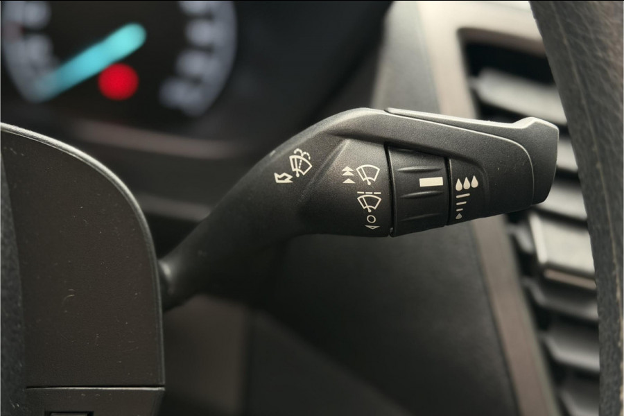 Ford Transit Connect 1.0 L1 | Airco | Camera | Multimedia | 3-zits | NAVI | Bluetooth | PDC