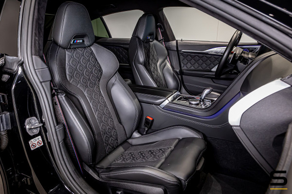 BMW 8 Serie Gran Coupé M8 Competition|Carbon|B&W|ACC|HUD|Full