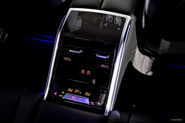 BMW 8 Serie Gran Coupé M8 Competition|Carbon|B&W|ACC|HUD|Full