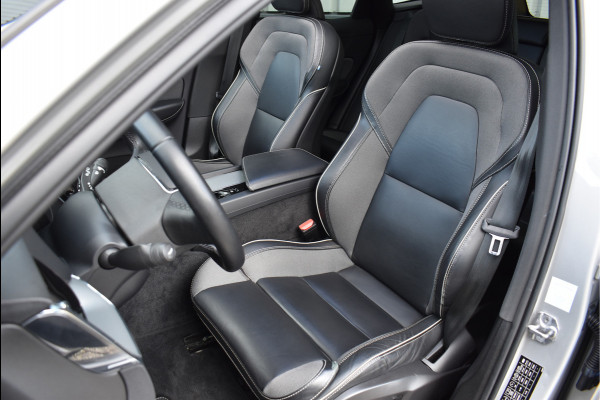 Volvo XC60 2.0 T6 Plug-in hybrid AWD R-Design 340 Pk SOH 93% Pano Trekhaak H/K Memory 360 Camera HUD 20 Inch