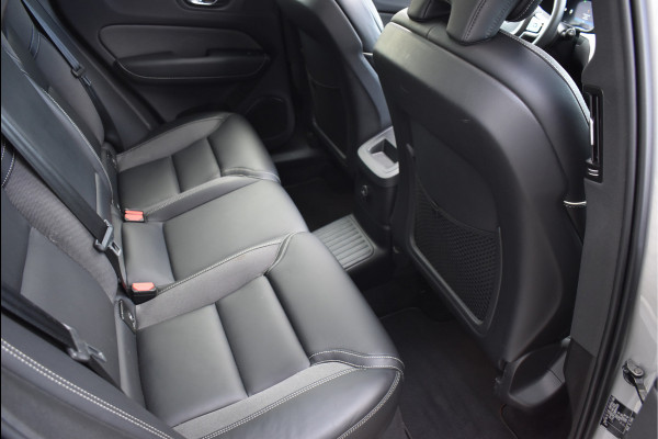 Volvo XC60 2.0 T6 Plug-in hybrid AWD R-Design 340 Pk SOH 93% Pano Trekhaak H/K Memory 360 Camera HUD 20 Inch