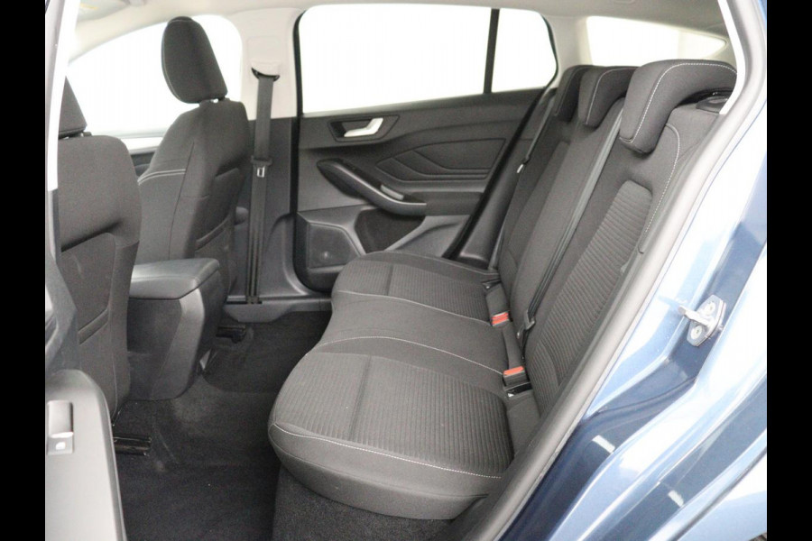 Ford FOCUS Wagon 1.0 EcoBoost Hybrid Titanium | Carplay | Camera | Navigatie | Climate control | Full LED | Parkeerhulp