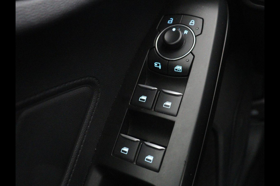 Ford FOCUS Wagon 1.0 EcoBoost Hybrid Titanium | Carplay | Camera | Navigatie | Climate control | Full LED | Parkeerhulp