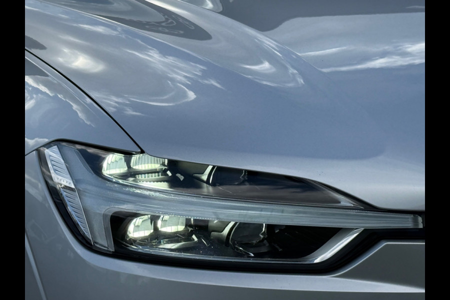 Volvo XC60 2.0 Recharge T6 AWD R-Design Pano|H&K|Memory|HuD|Trekhaak