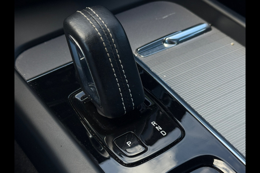 Volvo XC60 2.0 Recharge T6 AWD R-Design Pano|H&K|Memory|HuD|Trekhaak