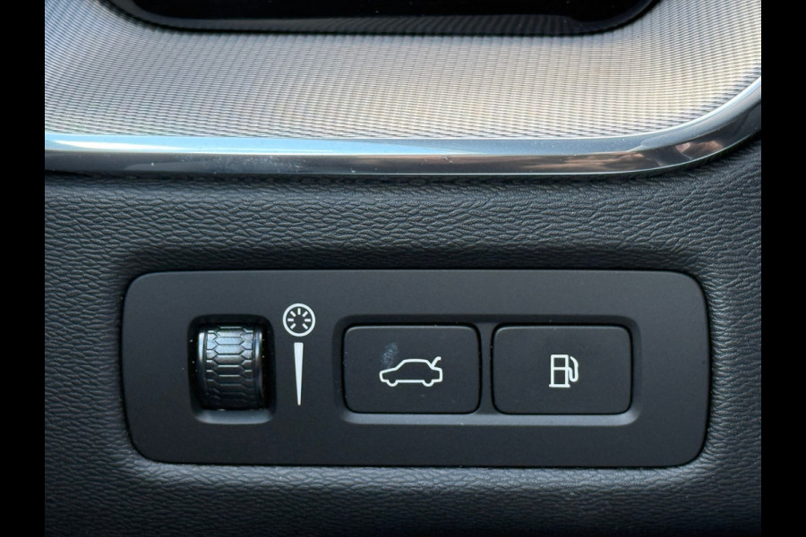 Volvo XC60 2.0 Recharge T6 AWD R-Design Pano|H&K|Memory|HuD|Trekhaak