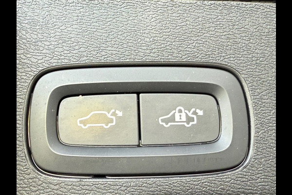 Volvo XC60 2.0 Recharge T6 AWD R-Design Pano|H&K|Memory|HuD|Trekhaak