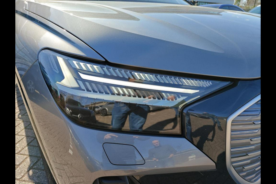Audi Q4 e-tron 35 Launch edition Advanced 55 kWh | Stoelverwarming | Cruise Control | Navigatie | Apple Carplay | Keyless | Parkeersensoren | RS Seats | Matrix LED | BTW | NAP