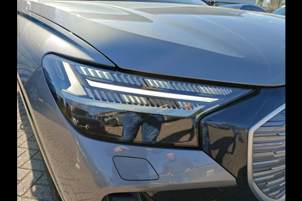 Audi Q4 e-tron 35 Launch edition Advanced 55 kWh | Stoelverwarming | Cruise Control | Navigatie | Apple Carplay | Keyless | Parkeersensoren | RS Seats | Matrix LED | BTW | NAP