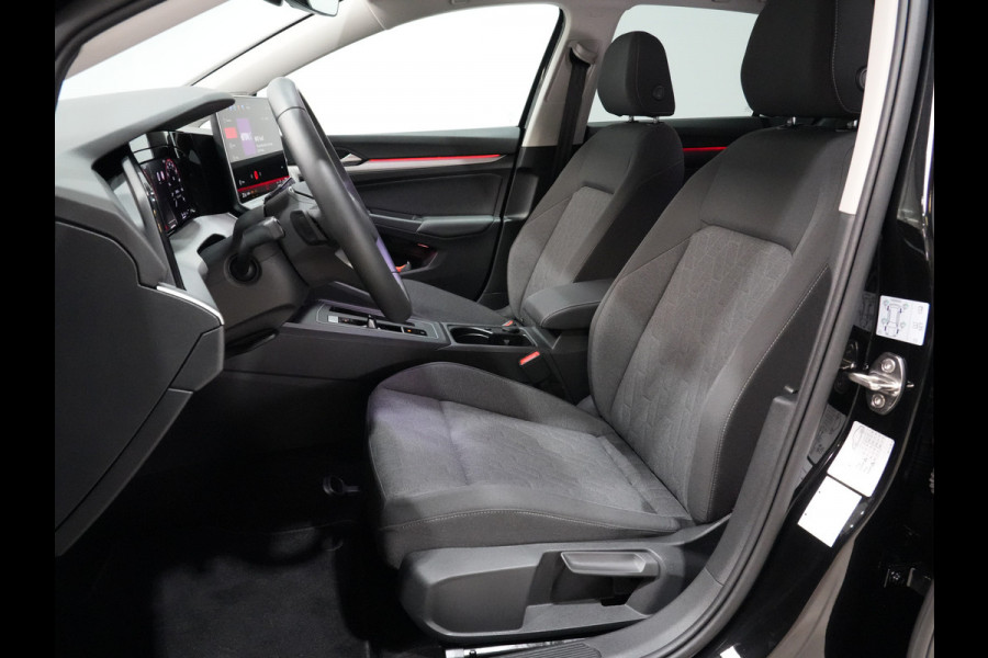 Volkswagen Golf 1.5 eHybrid 204pk Life Edition Navi via app Camera Acc Led Demo Jesse