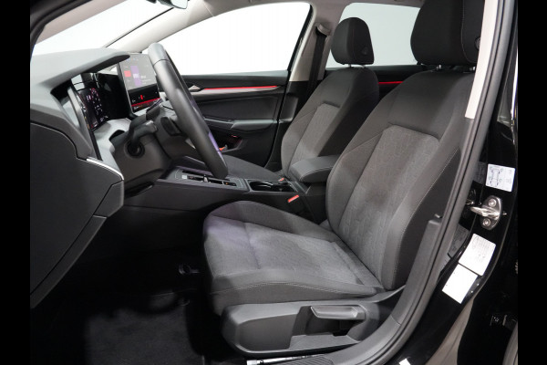 Volkswagen Golf 1.5 eHybrid 204pk Life Edition Navi via app Camera Acc Led Demo Jesse