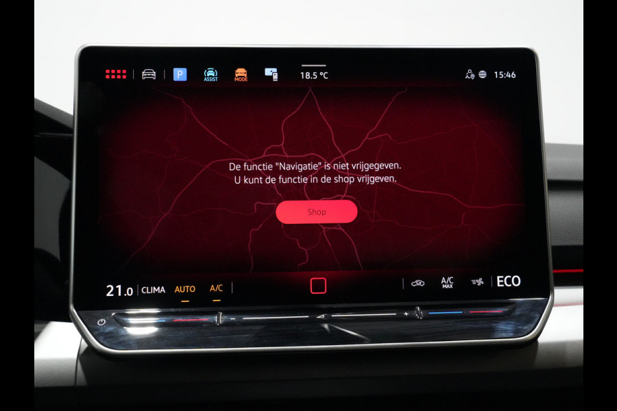 Volkswagen Golf 1.5 eHybrid 204pk Life Edition Navi via app Camera Acc Led Demo Jesse