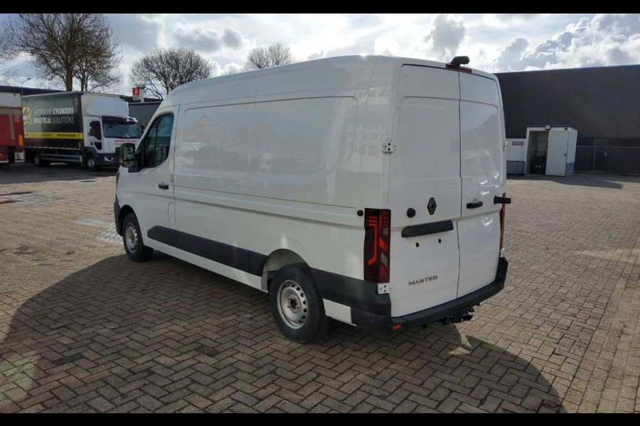 Renault Master 170.35 EURO 6 L2H2 GESLOTEN - 965 - BPM VRIJ - MC 218153