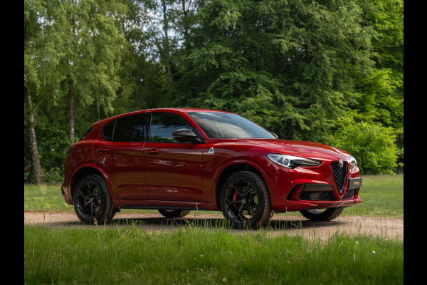 Alfa Romeo Stelvio 2.9 V6 AWD Quadrifoglio | Harman/Kardon | Rosso Competizione | Adapt. cruise | CarPlay | Carbon stuur