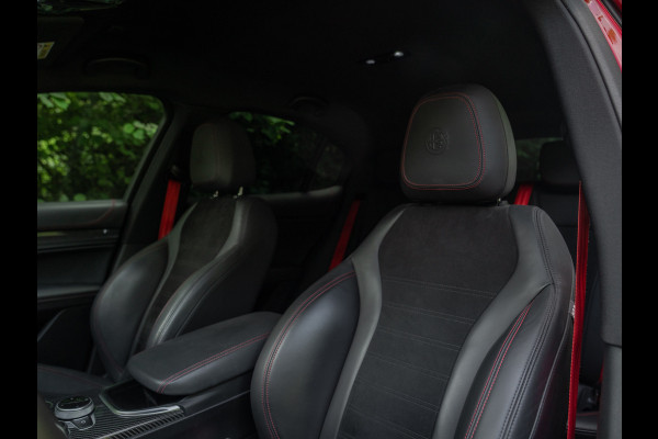 Alfa Romeo Stelvio 2.9 V6 AWD Quadrifoglio | Harman/Kardon | Rosso Competizione | Adapt. cruise | CarPlay | Carbon stuur