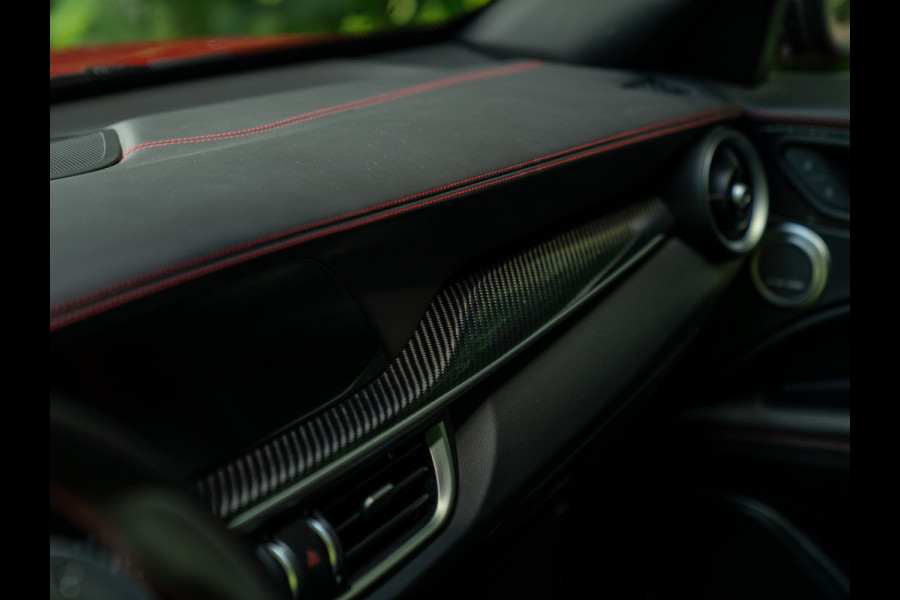 Alfa Romeo Stelvio 2.9 V6 AWD Quadrifoglio | Harman/Kardon | Rosso Competizione | Adapt. cruise | CarPlay | Carbon stuur