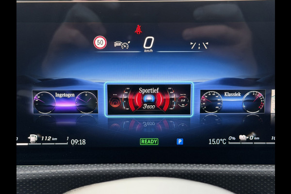 Mercedes-Benz CLA-Klasse 250 e AMG Line Plug in Full-led Matrix Leder Panorama Camera Pdc Sfeerverlichting Trekhaak