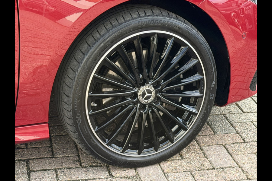 Mercedes-Benz CLA-Klasse 250 e AMG Line Plug in Full-led Matrix Leder Panorama Camera Pdc Sfeerverlichting Trekhaak