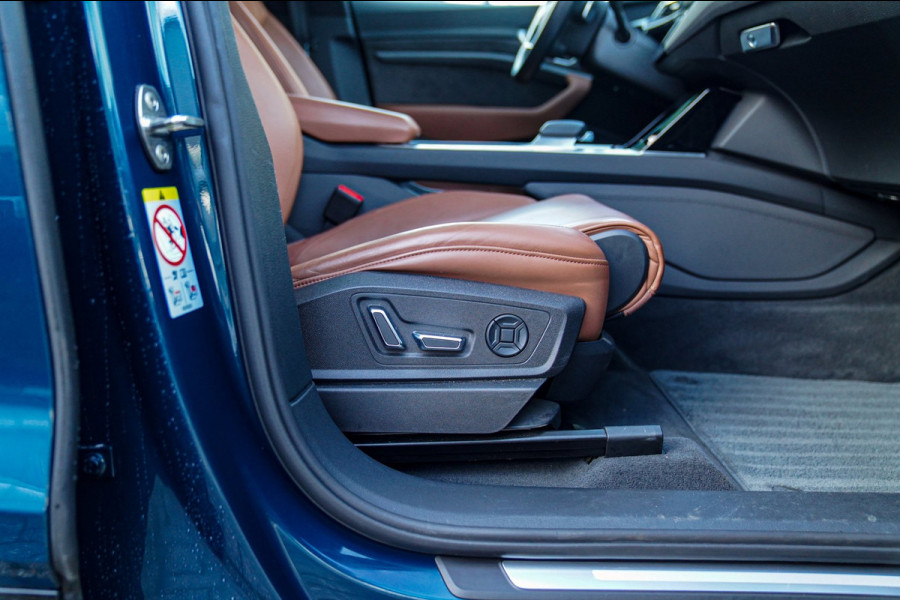 Audi e-tron Sportback 55 quattro Business edition Plus 95 kWh | Panorama | Luxe Leder | Adaptieve cruise | Memory | Clima achter