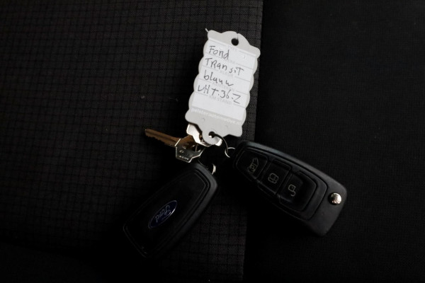 Ford Transit 350 2.0 TDCI 130pk E6 Bakwagen met achterdeuren 2-Persoons 12-2020